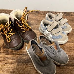 Oshkosh B’Gosh boots, Toms and Cat and Jack lot of size 6 boys shoes